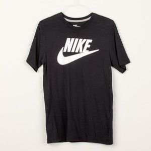 NIKE Black & White Regular Fit T-Shirt